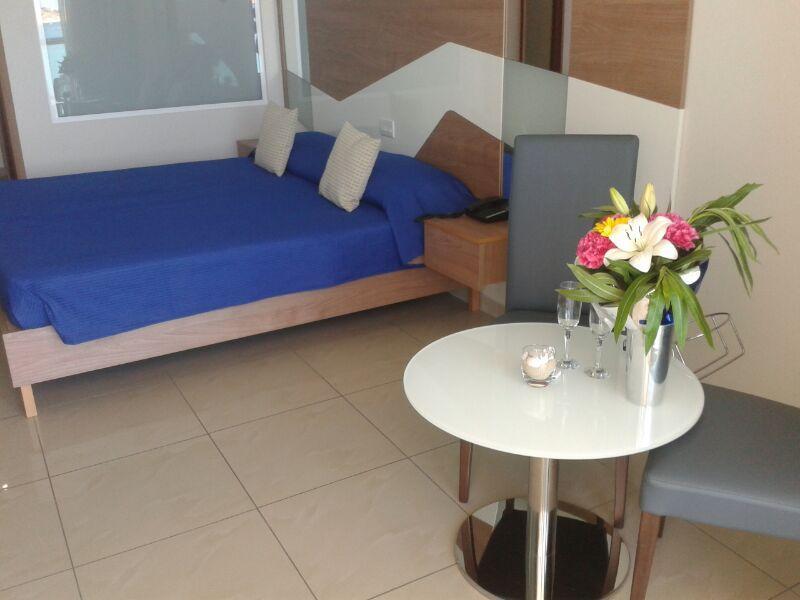 Water'S Edge Hotel Birzebbuga Exterior photo