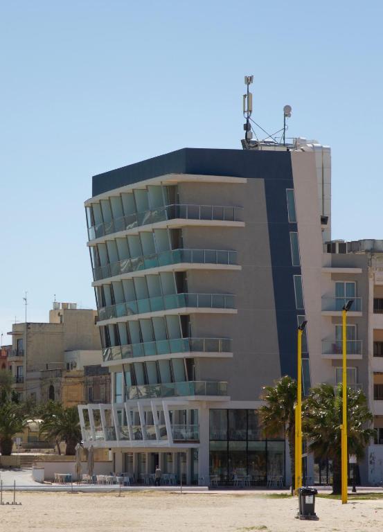 Water'S Edge Hotel Birzebbuga Exterior photo
