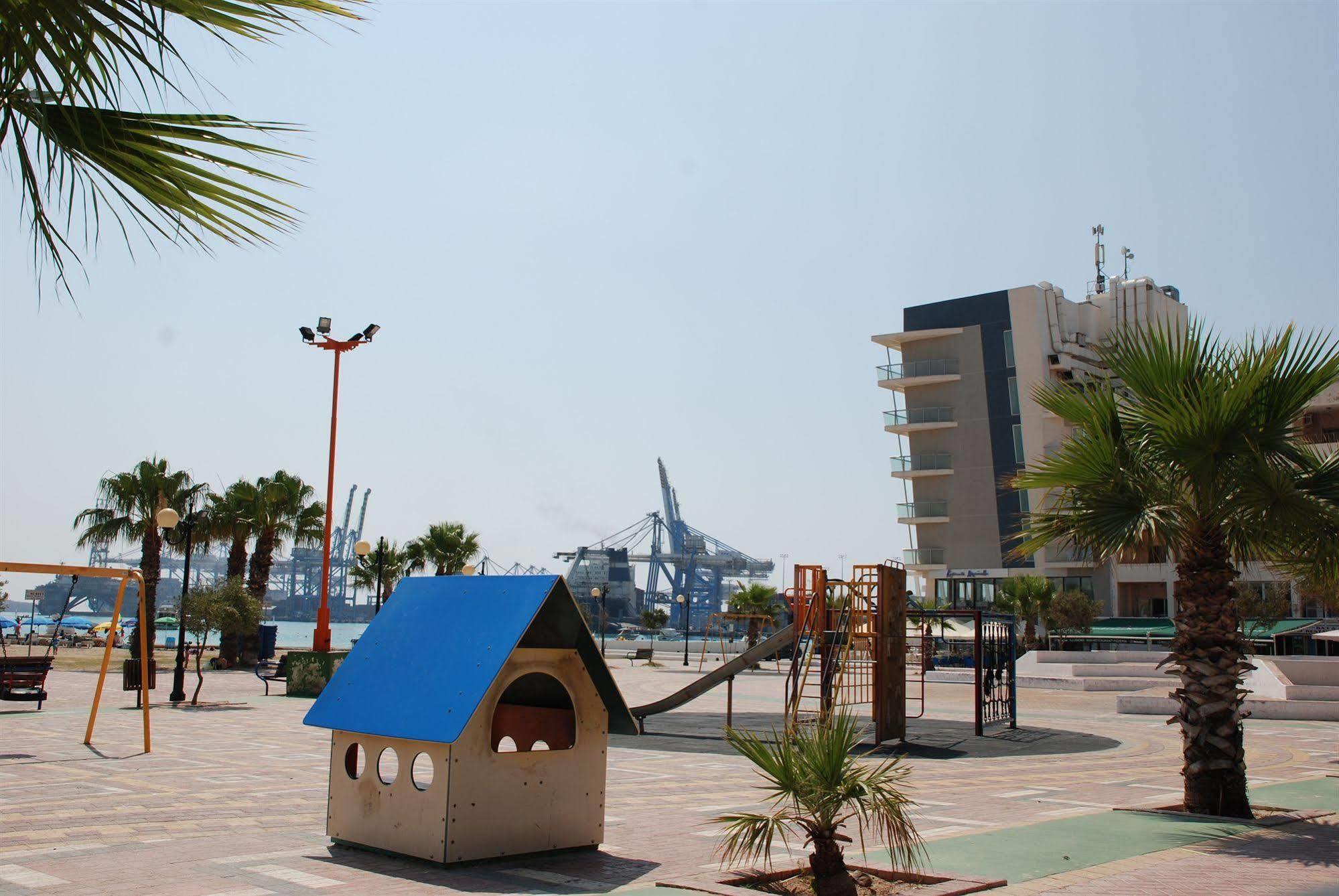 Water'S Edge Hotel Birzebbuga Exterior photo